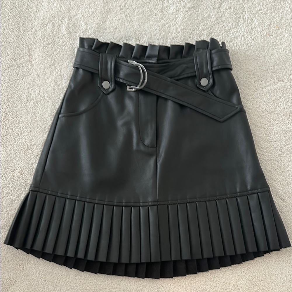 Zara Black Pleated Leather Skirt sz XS